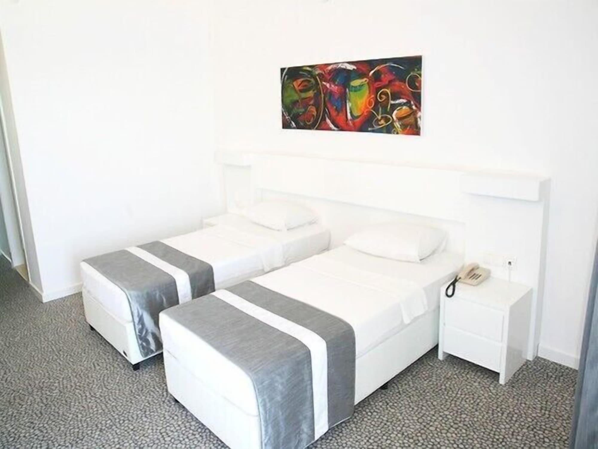 אלאקאטי Inkim Hotel מראה חיצוני תמונה