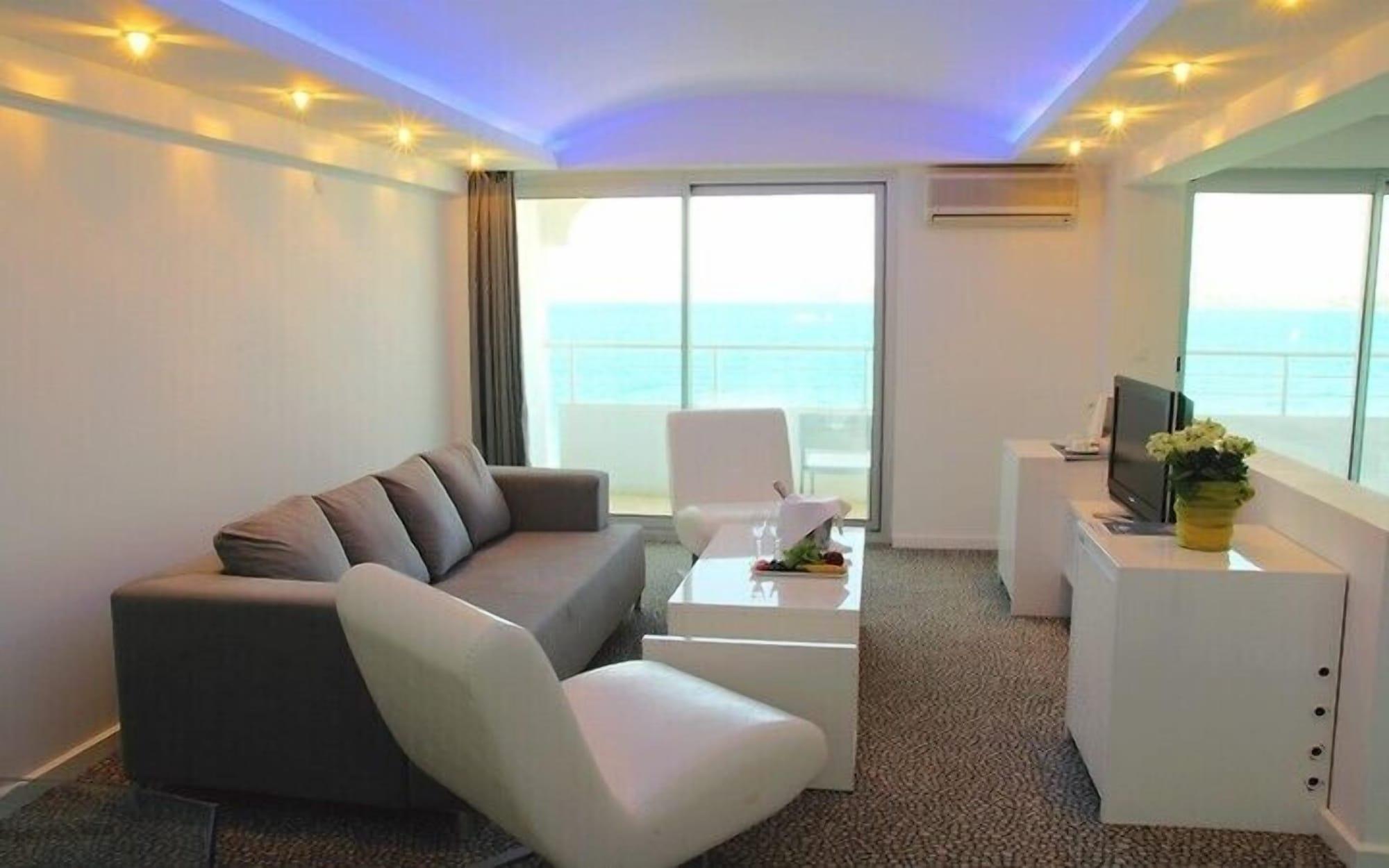 אלאקאטי Inkim Hotel מראה חיצוני תמונה