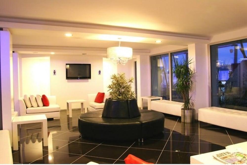 אלאקאטי Inkim Hotel מראה חיצוני תמונה